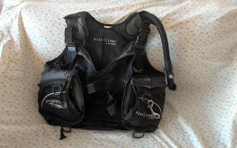 For sale: Scuba BCD (Buoyancy Compensator Device) XS